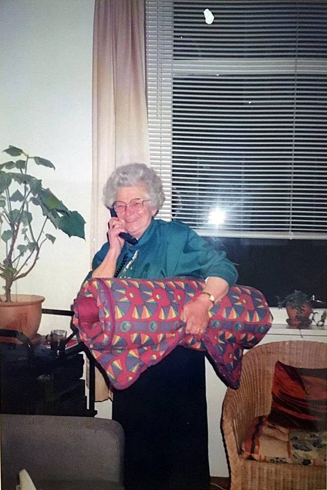 moeder 1995 724x1024 int